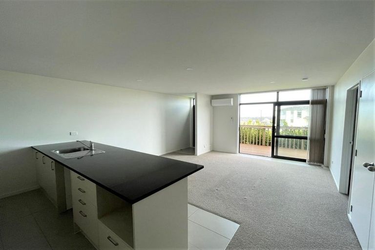 Photo of property in 9 Kapuarangi Lane, Papakura, 2110