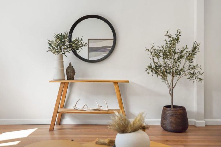 Photo of property in 2/180 Lake Road, Northcote, Auckland, 0627