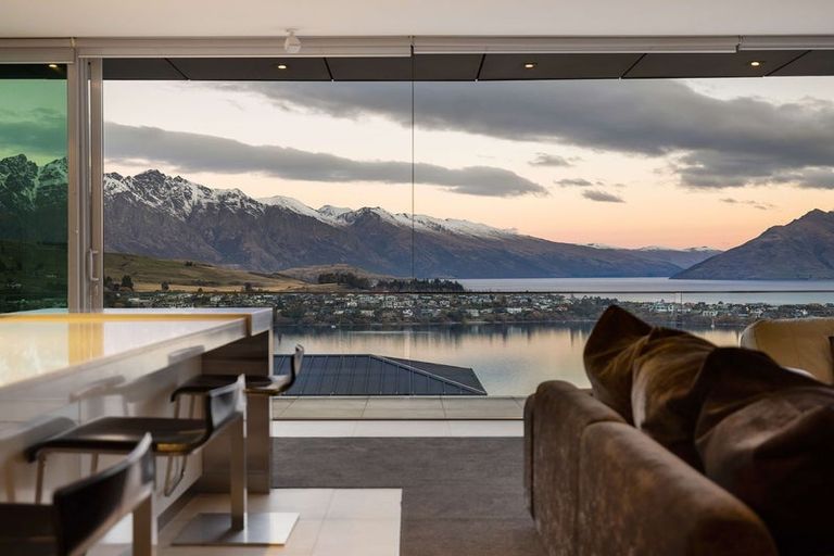 Photo of property in 74 Panorama Terrace, Queenstown, 9300