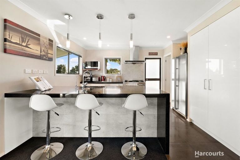 Photo of property in 19 Stella Drive, Clarks Beach, 2122