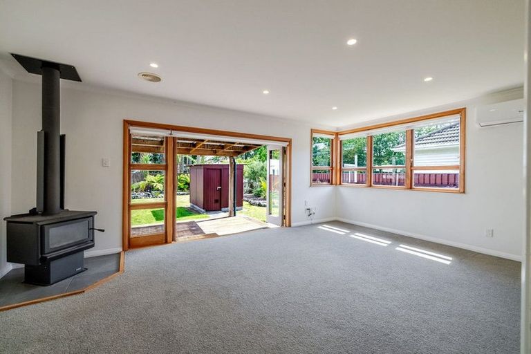 Photo of property in 23 Tilbury Avenue, Hokowhitu, Palmerston North, 4410