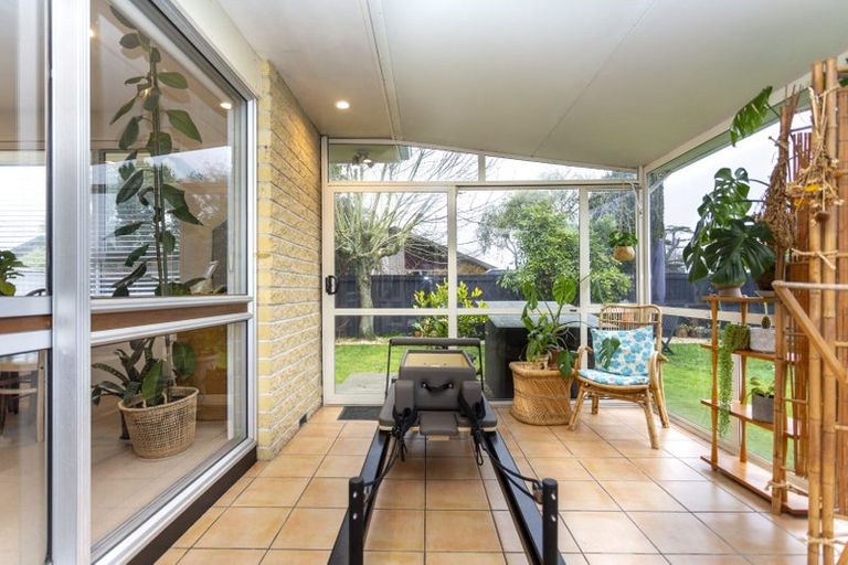 Photo of property in 2/177a Grimseys Road, Redwood, Christchurch, 8051