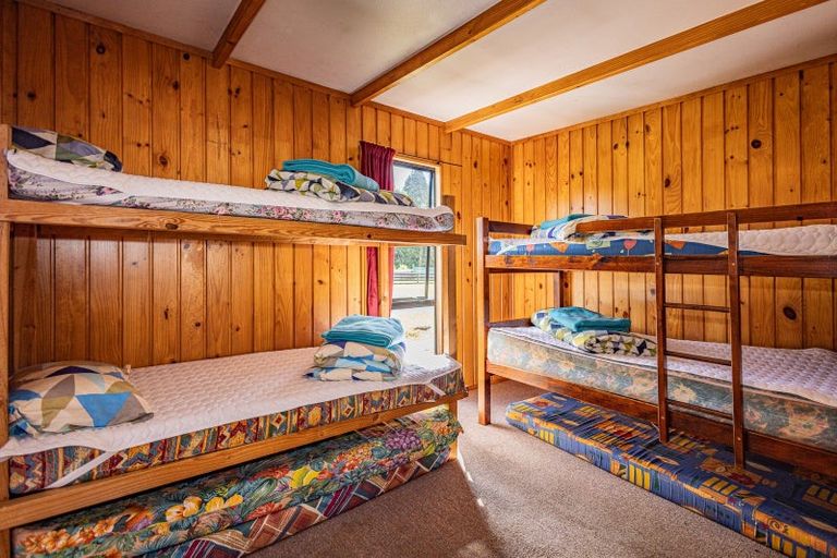 Photo of property in Atisa Lodge, 40 Carroll Street, National Park, Owhango, 3989