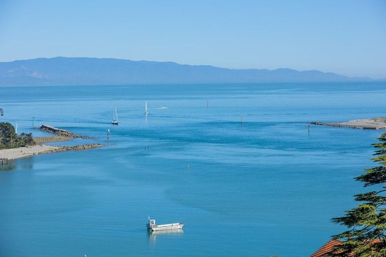 Photo of property in 39 Richardson Street, Britannia Heights, Nelson, 7010