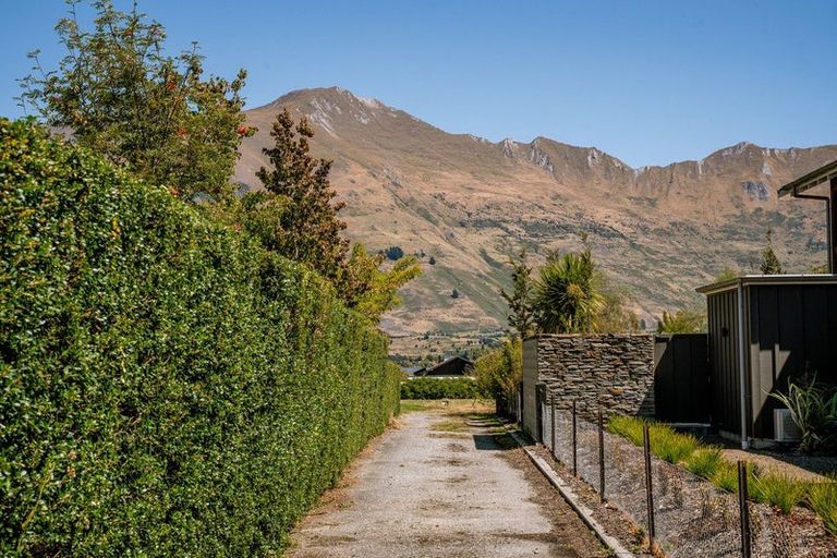 Photo of property in 166b Beacon Point Road, Wanaka, 9305