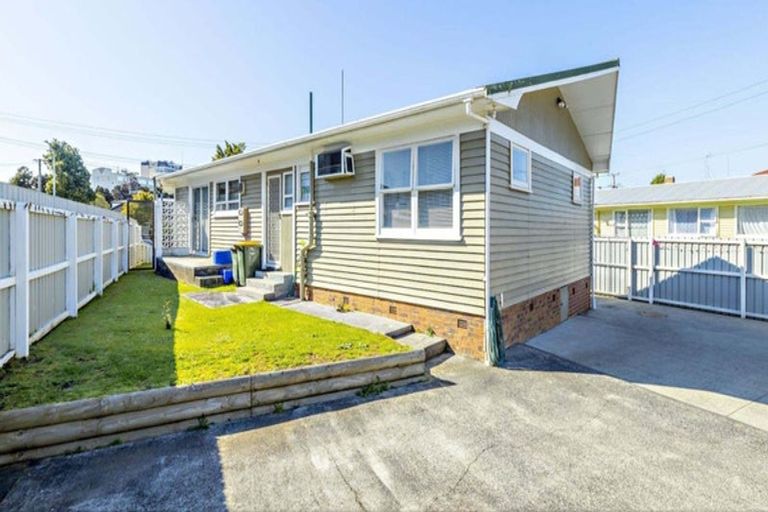 Photo of property in 41 Rosella Road, Mangere East, Auckland, 2024