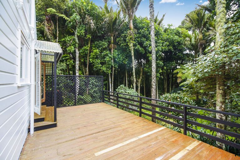 Photo of property in 83 Waima Crescent, Titirangi, Auckland, 0604