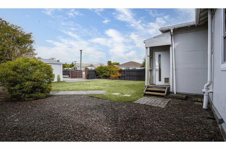 Photo of property in 13 Dampier Street, Woolston, Christchurch, 8023