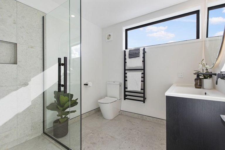 Photo of property in 6 Thirlmere Rise, Northpark, Auckland, 2013