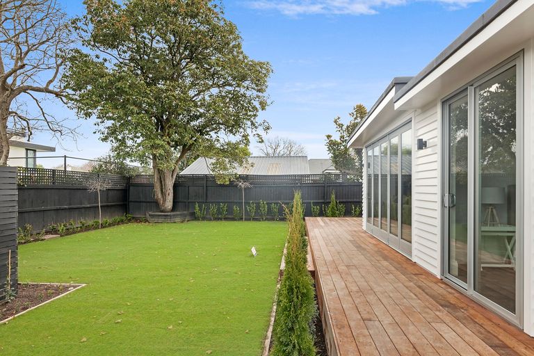 Photo of property in 102 Heaton Street, Merivale, Christchurch, 8052