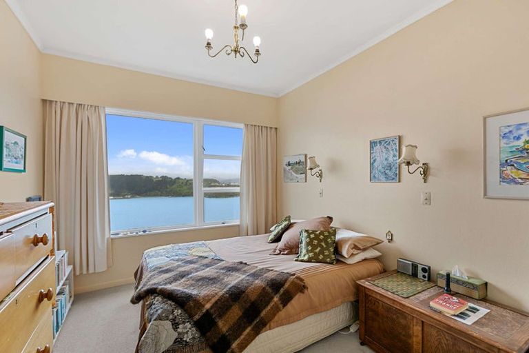 Photo of property in 106 Grafton Road, Roseneath, Wellington, 6011