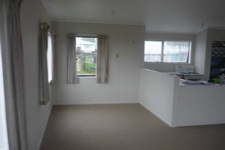 Photo of property in 57 Banks Street, Marfell, New Plymouth, 4310
