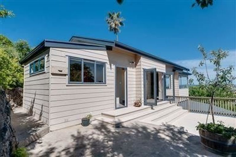 Photo of property in 7 Hooker Avenue, Hospital Hill, Napier, 4110