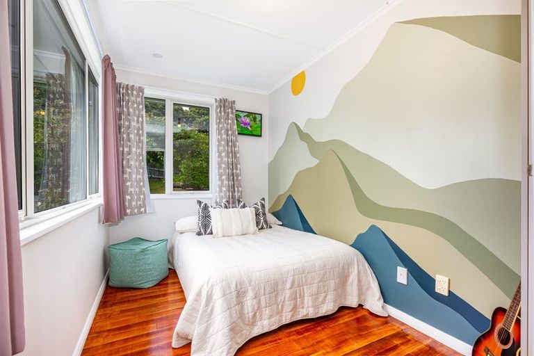 Photo of property in 50 Dimock Street, Titahi Bay, Porirua, 5022