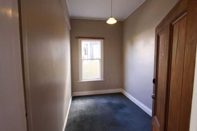 Photo of property in 212 The Terrace, Wellington Central, Wellington, 6011