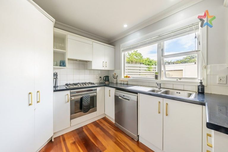 Photo of property in 46 Cedar Street, Maungaraki, Lower Hutt, 5010