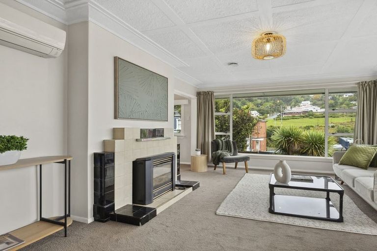 Photo of property in 369 South Road, Caversham, Dunedin, 9012
