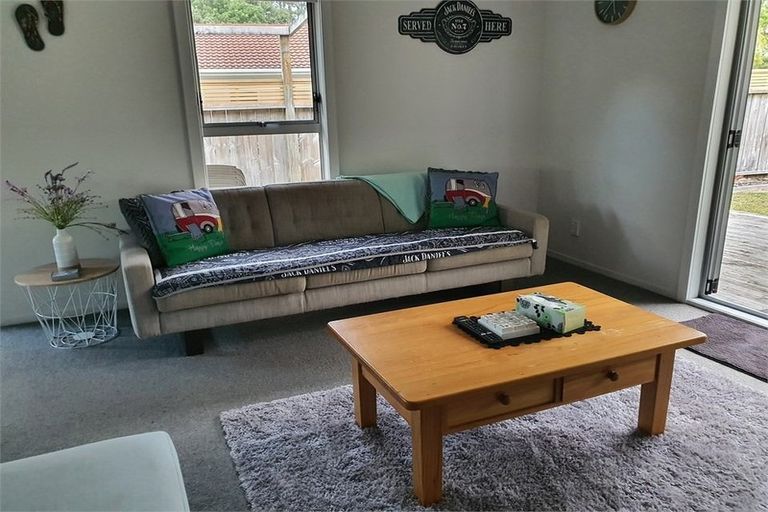 Photo of property in 5 Tutuki Walk, Ruakaka, 0116