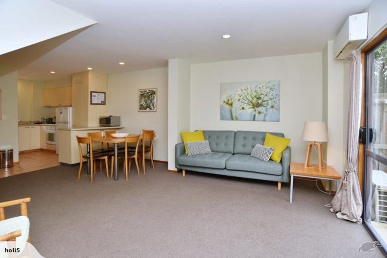 Photo of property in 40b Picton Avenue, Riccarton, Christchurch, 8011