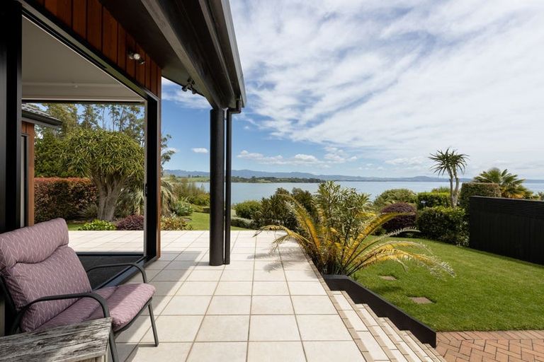 Photo of property in 24 Waterview Terrace, Omokoroa, 3114