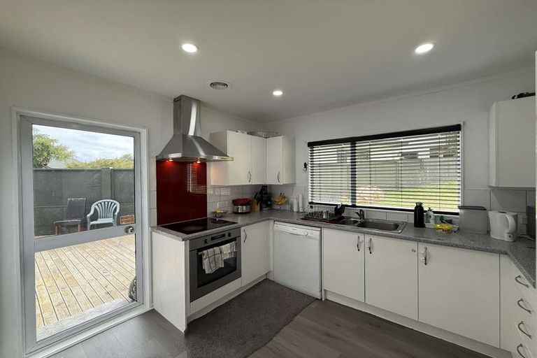 Photo of property in 9 Iona Place, Papakowhai, Porirua, 5024