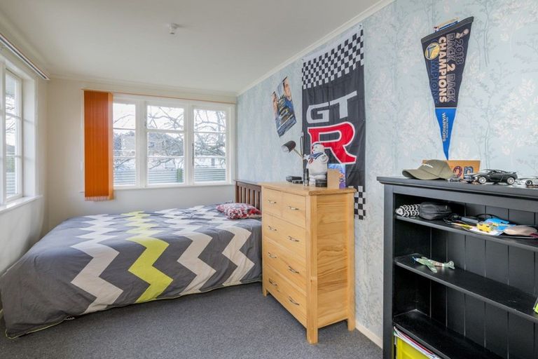 Photo of property in 18 Miro Street, Levin, 5510