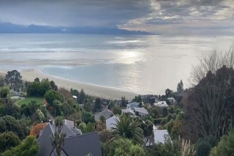 Photo of property in 4 Bellevue Heights, Tahunanui, Nelson, 7011