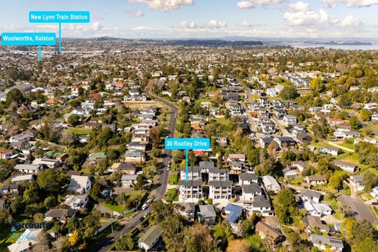 Photo of property in 30 Routley Drive, Glen Eden, Auckland, 0602