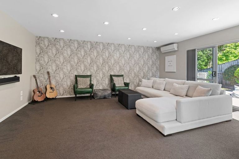 Photo of property in 682c Beach Road, Browns Bay, Auckland, 0630