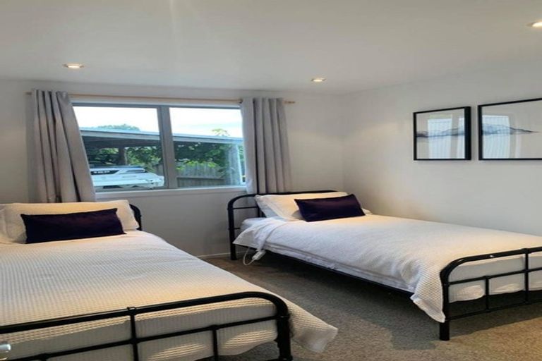 Photo of property in 22 Frye Crescent, Albert Town, Wanaka, 9305