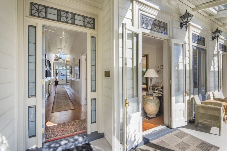 Photo of property in 12 Jubilee Avenue, Devonport, Auckland, 0624