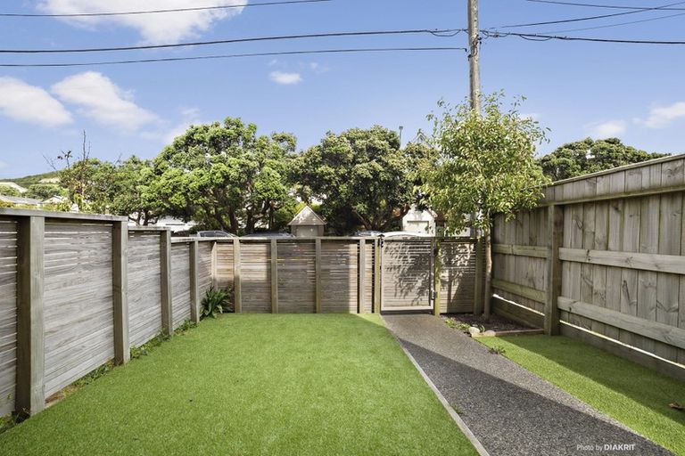 Photo of property in 6/59 The Parade, Island Bay, Wellington, 6023