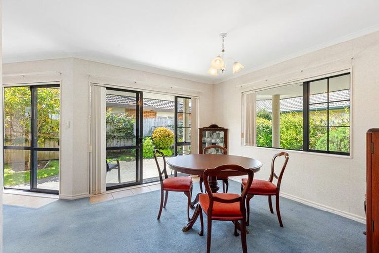 Photo of property in 18 Rosberg Place, Mount Maunganui, 3116