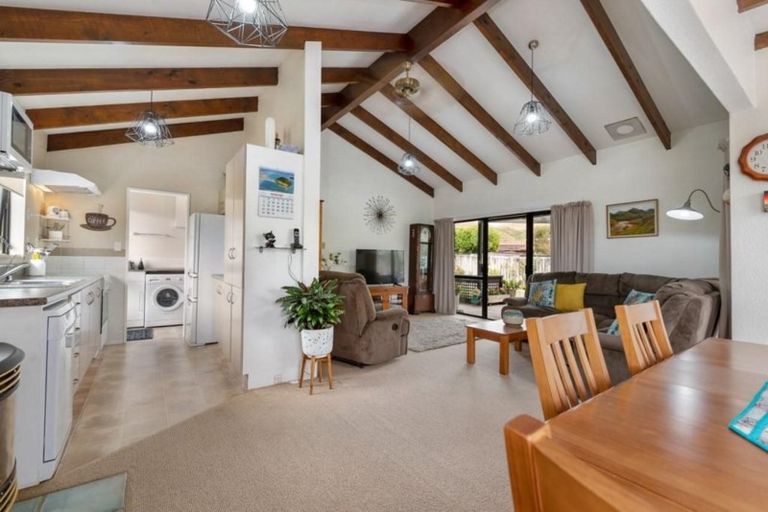 Photo of property in 11 Blomfield Street, Pukehangi, Rotorua, 3015