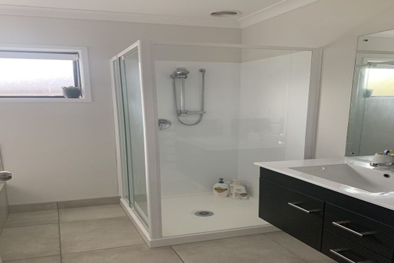 Photo of property in 79 Maylee Crescent, Gulf Harbour, Whangaparaoa, 0930