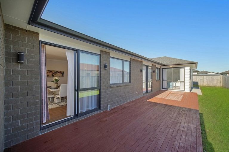 Photo of property in 26 Wellfield Drive, Papakura, 2110