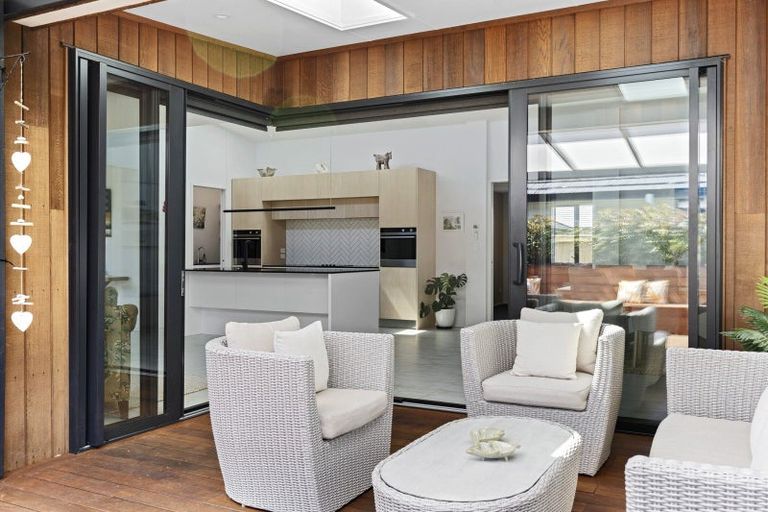 Photo of property in 14 Waitaha Place, Bell Block, New Plymouth, 4312