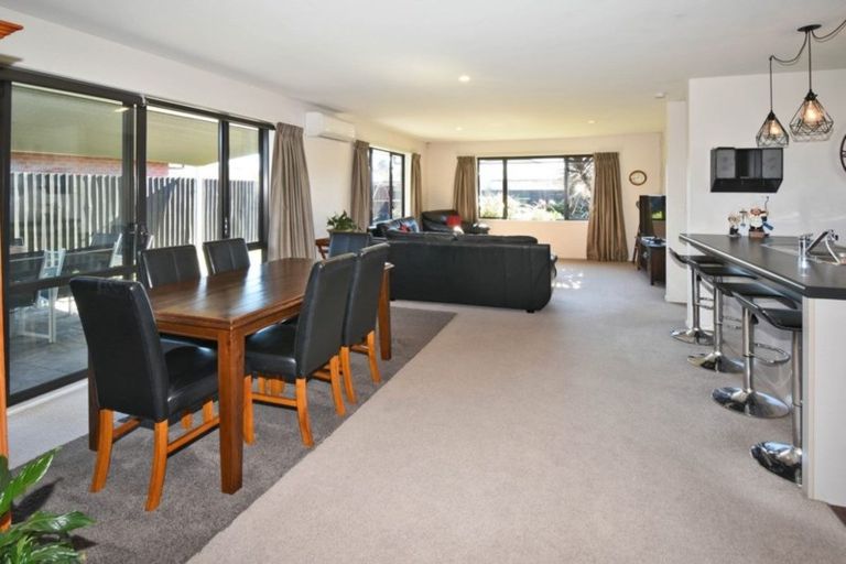 Photo of property in 10 Devlin Avenue, Rangiora, 7400