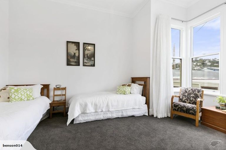 Photo of property in 34 Derwent Street, Island Bay, Wellington, 6023