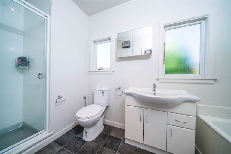 Photo of property in 69 Winters Road, Redwood, Christchurch, 8051