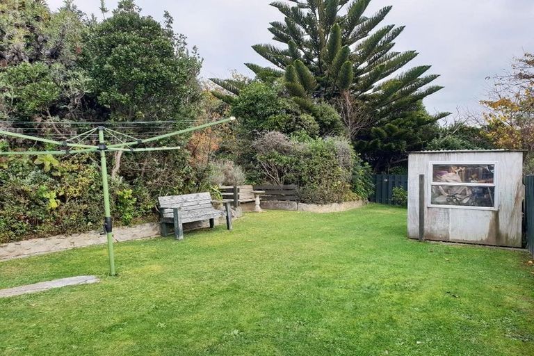 Photo of property in 199 Dowse Drive, Maungaraki, Lower Hutt, 5010