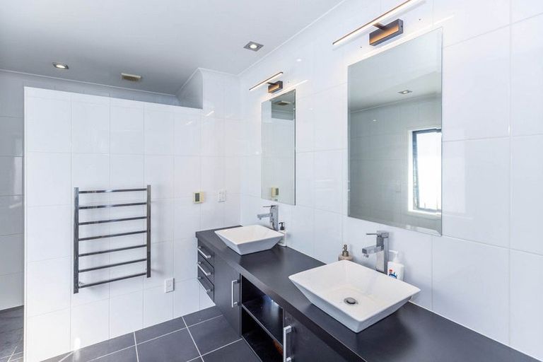 Photo of property in 15 Naomi Place, Cambridge, 3434