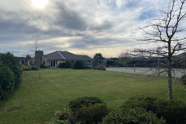 Photo of property in 8 Rossington Drive, West Melton, 7618