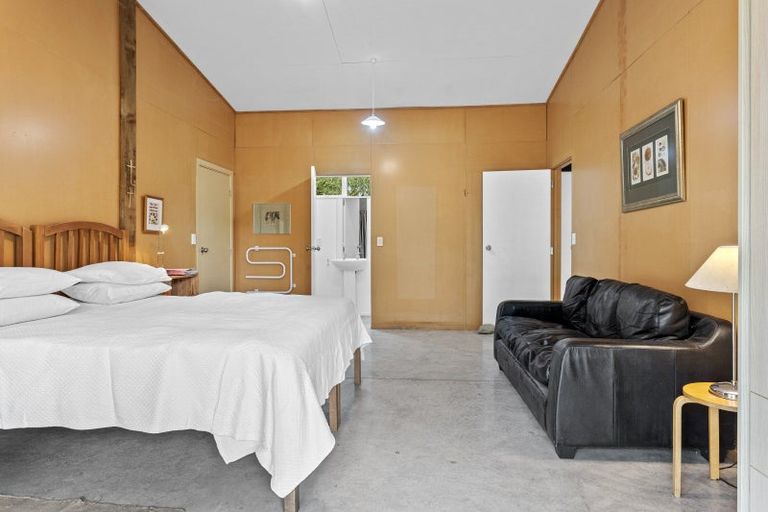 Photo of property in 179 Racecourse Road, Amberley, 7482