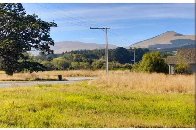 Photo of property in 45 Main Road, Clinton, 9534