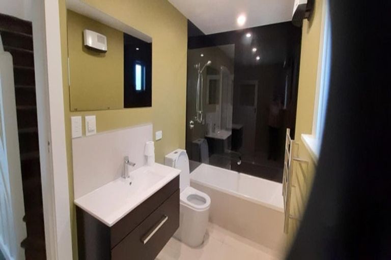 Photo of property in 1/115 Aorangi Road, Bryndwr, Christchurch, 8053