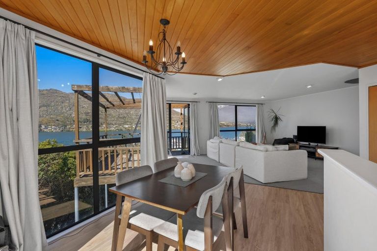 Photo of property in 8b Cresta Lane, Frankton, Queenstown, 9300