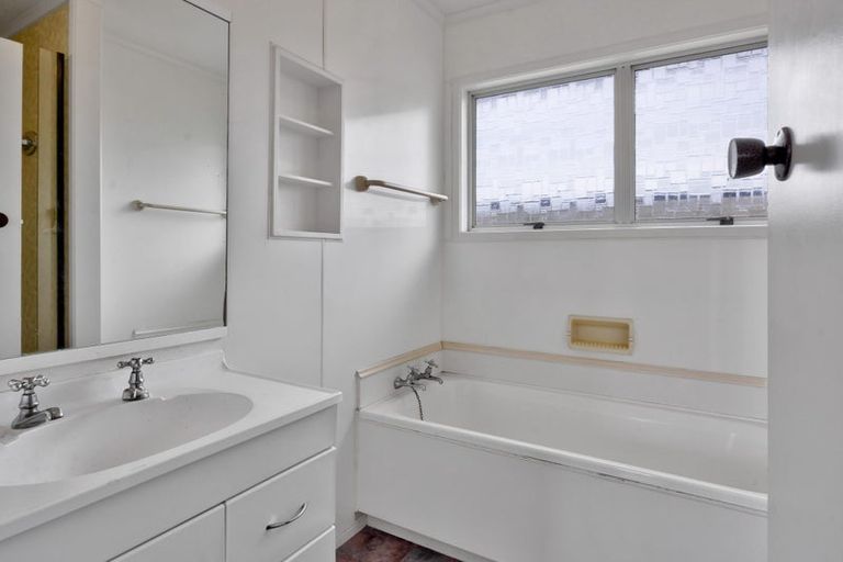 Photo of property in 7a Oleander Place, Bell Block, New Plymouth, 4312