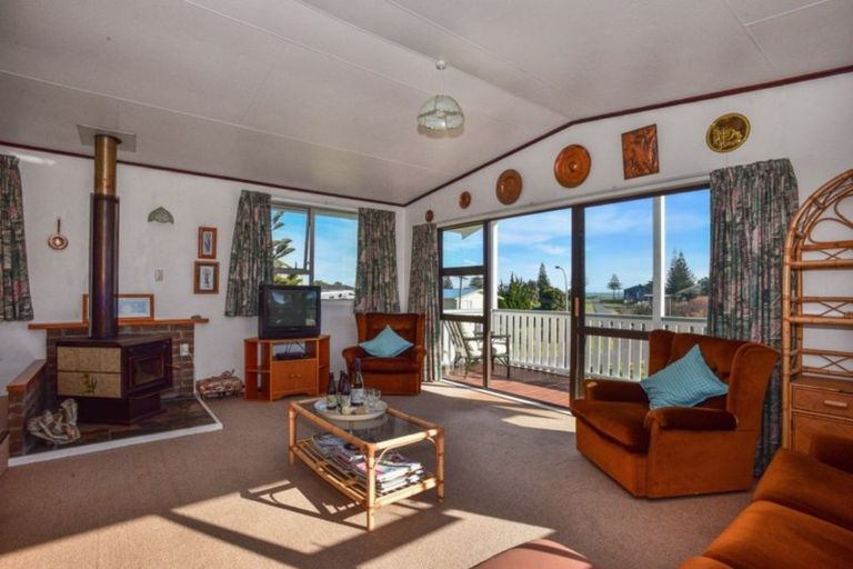Photo of property in 33 Kuku Avenue, Mahia, 4198