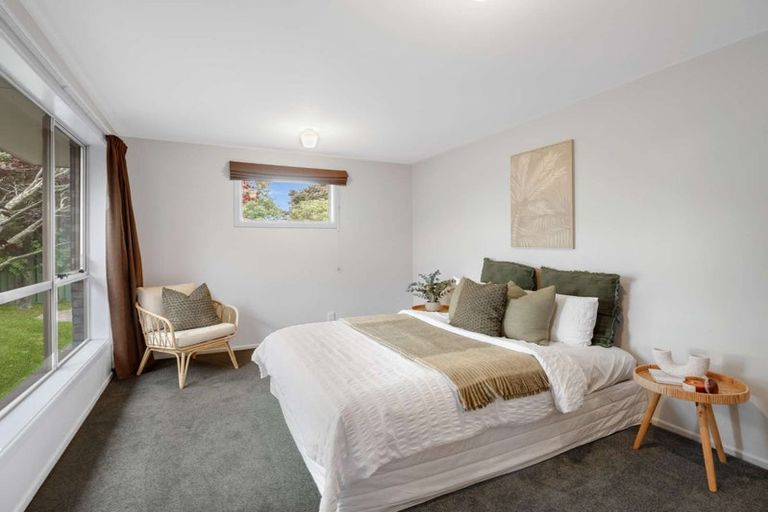 Photo of property in 14 Oakdale Street, Avonhead, Christchurch, 8042